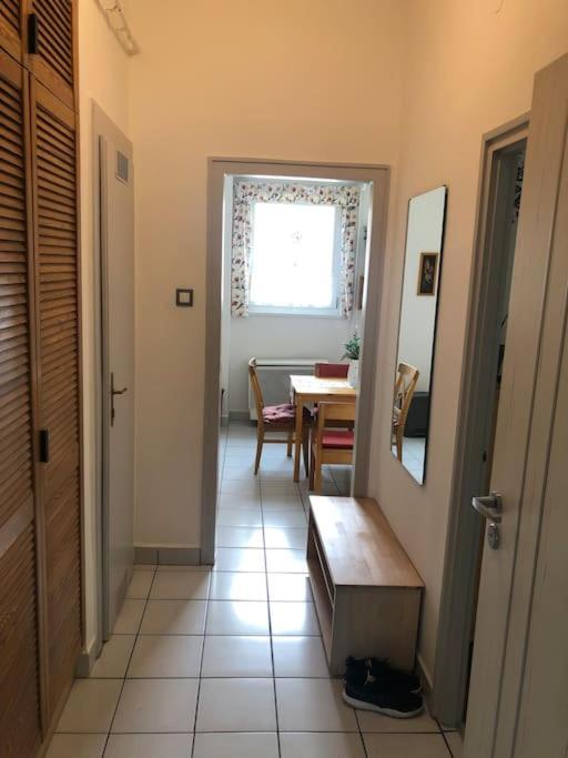 Awesome, 15 Mins To Center Apartament Budapesta