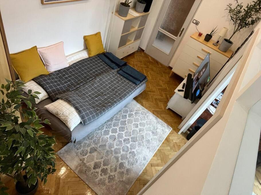 Awesome, 15 Mins To Center Apartament Budapesta